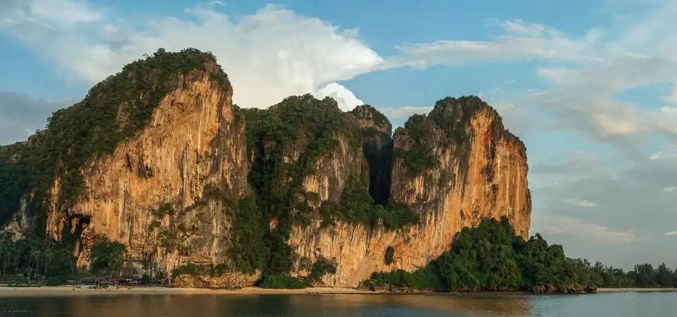 Tonsai, Railay beach
